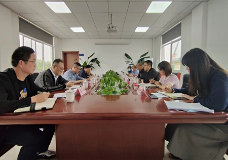 ZY照片4_副本.jpg ZY照片4_副本.jpg